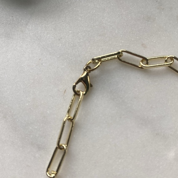 Handmade 18k Gold Plated Paperclip chain bracelet with lobster clasp - Picture 3 of 4